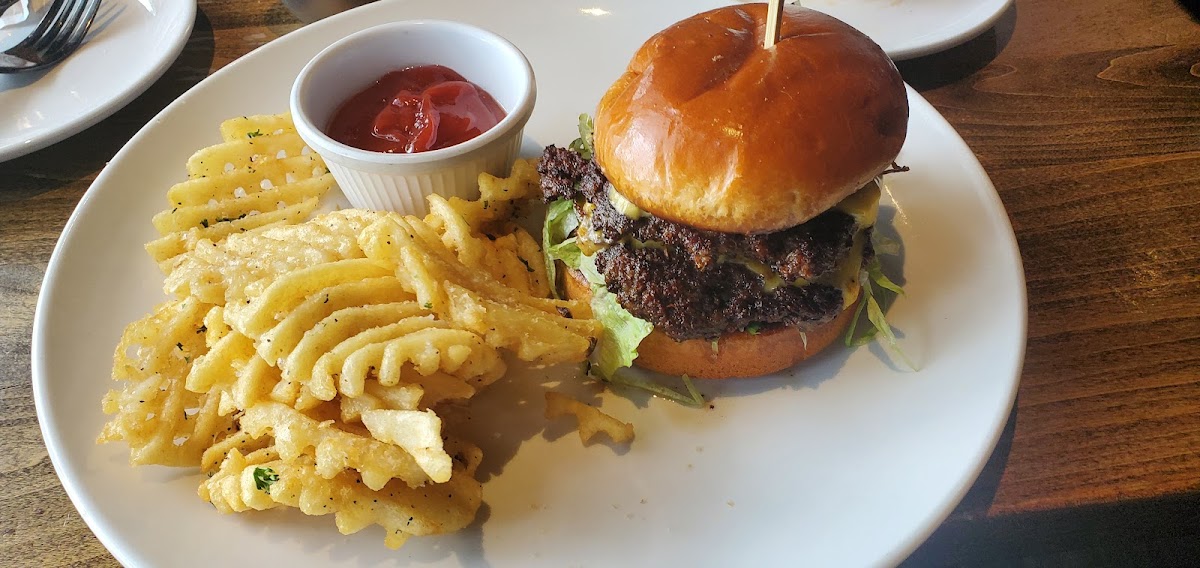 The Aviator Pub & Restaurant-9